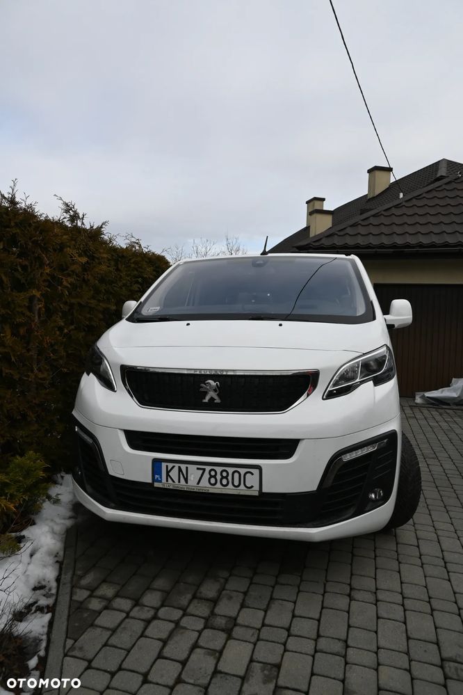 Peugeot Traveller - 2