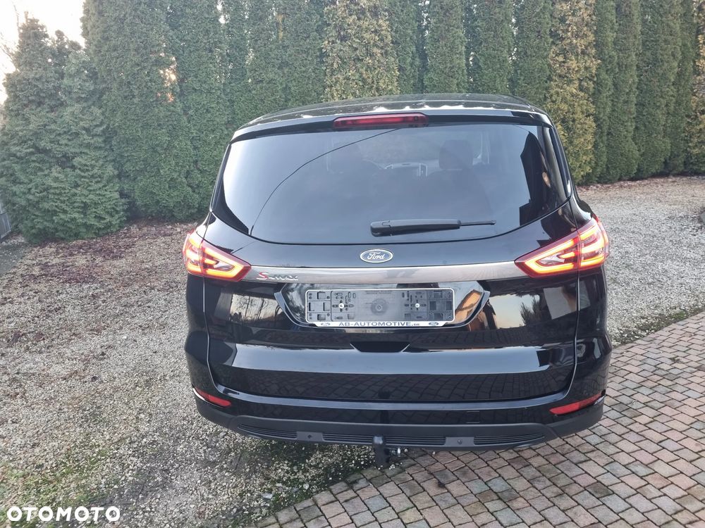 Ford S-Max - 21