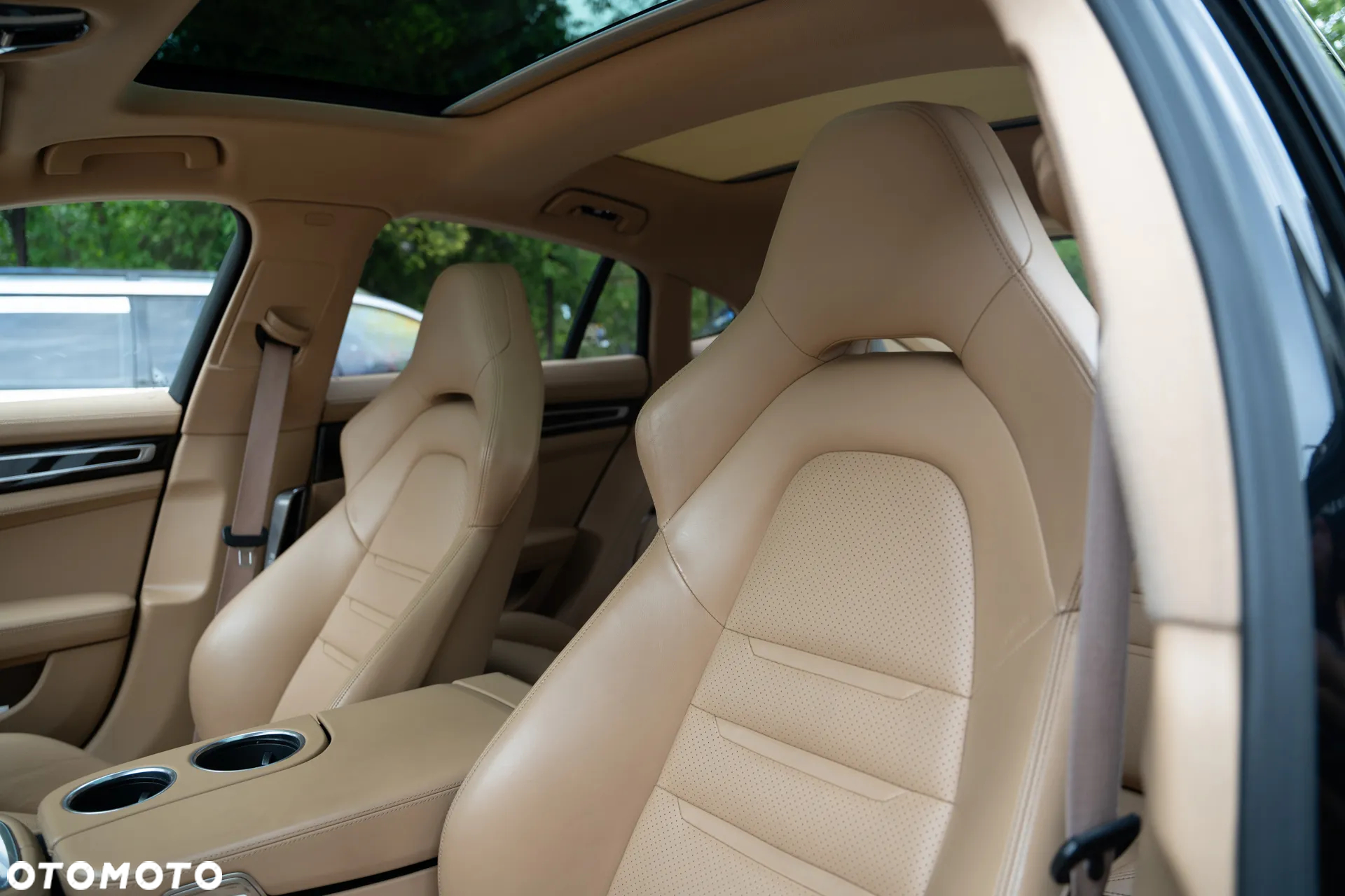 Porsche Panamera 4S - 21