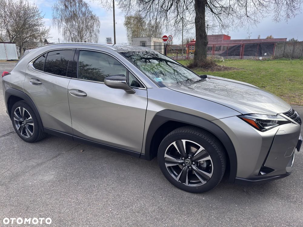 Lexus UX 200 GPF Pure 2WD - 1