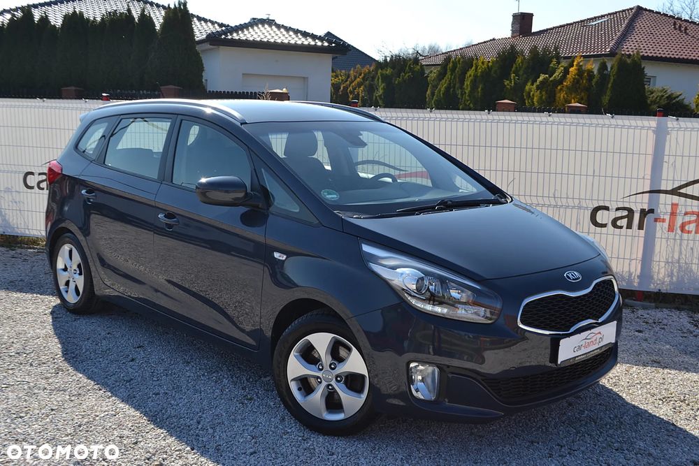 Kia Carens 1.6 GDI Dream Team Edition - 4