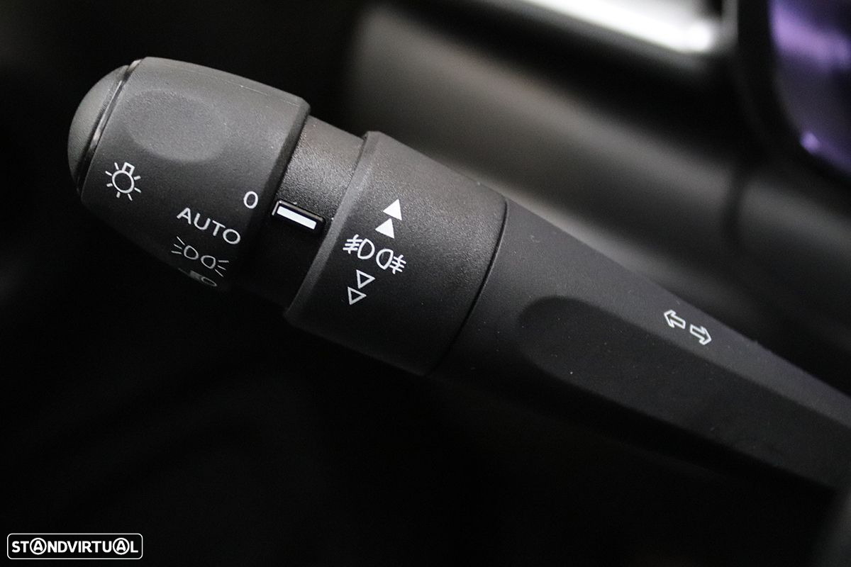 Citroën C3 1.2 PureTech Max - 17
