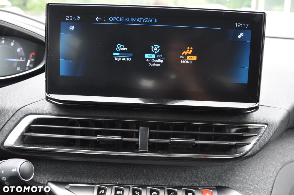 Peugeot 3008 1.2 PureTech Allure Pack S&S EAT8 - 23