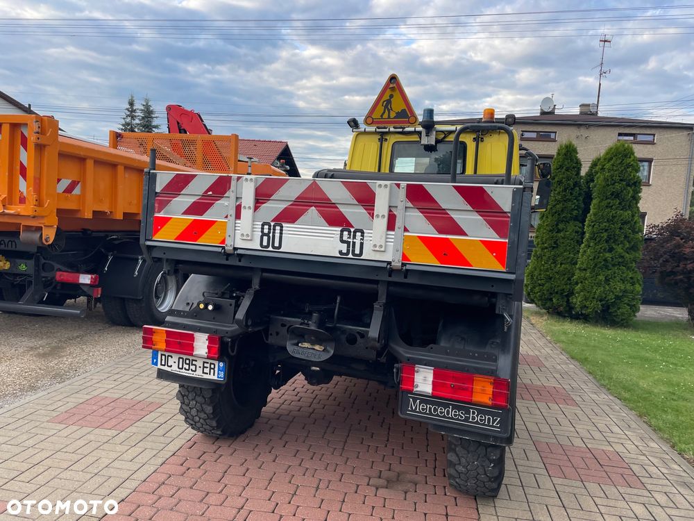 Mercedes-Benz Unimog u 20  pojazd specjalny traktor rolniczy wywrotka pojazd komunalny zimowego utrzymania dróg - 10