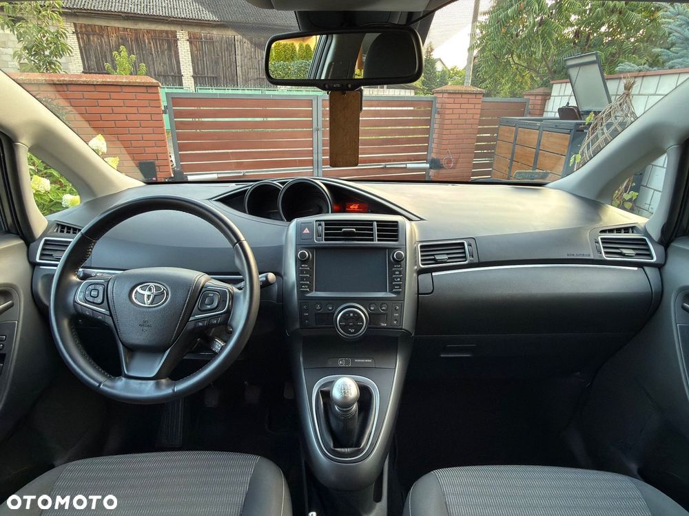 Toyota Verso 1.6 - 10