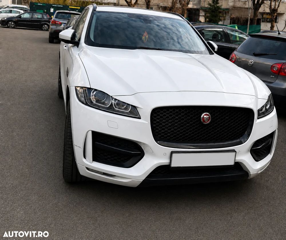 Jaguar F-Pace - 1