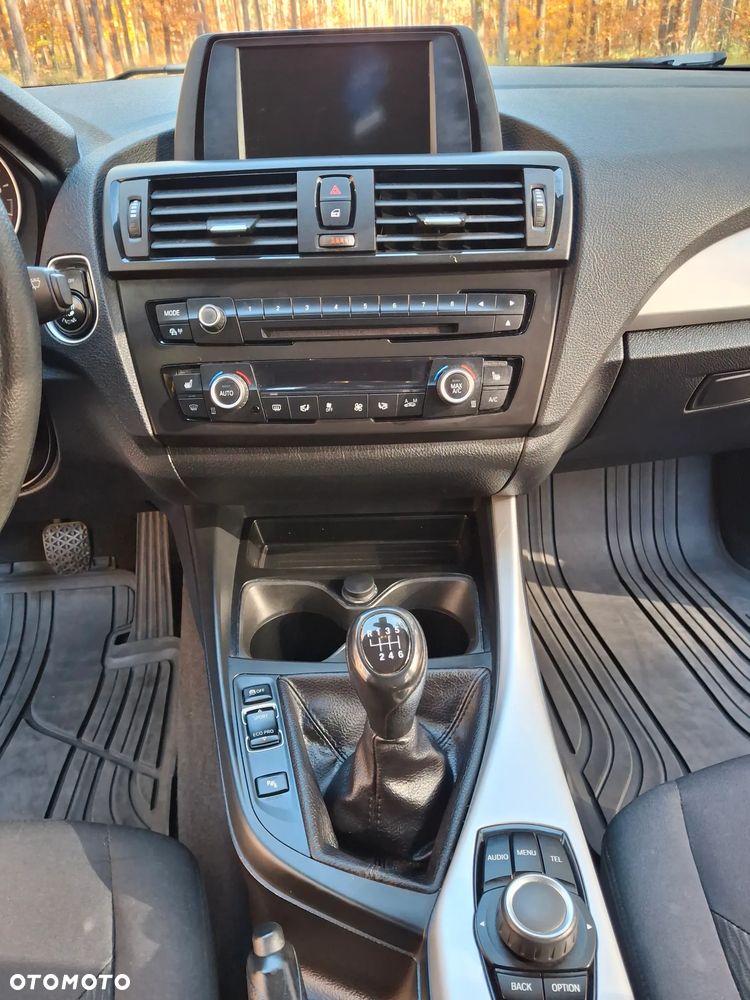 BMW Seria 1 - 16