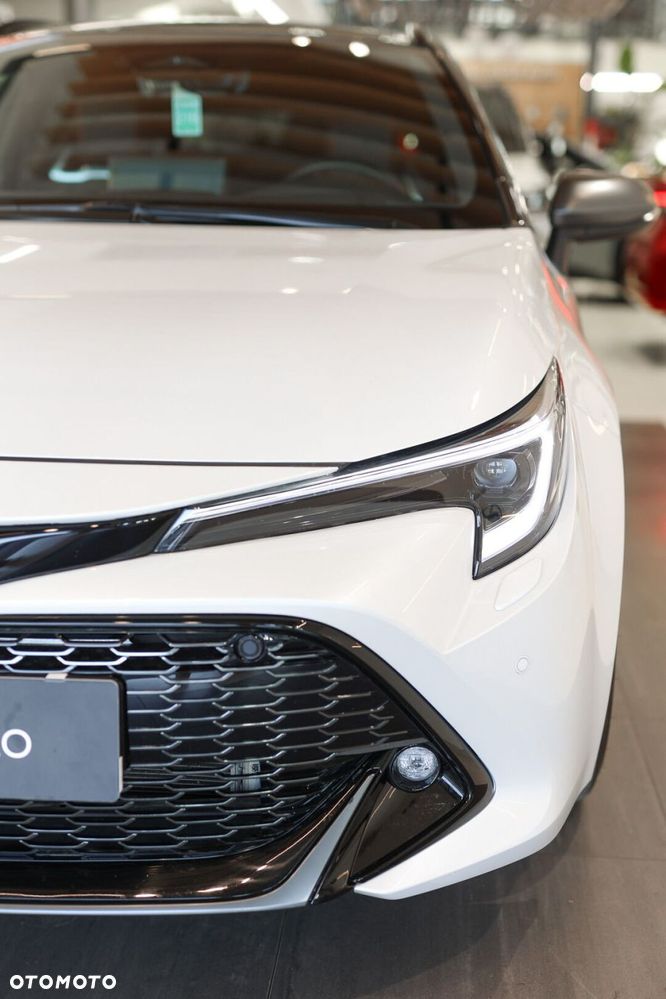 Toyota Corolla 2.0 Hybrid GR Sport Dynamic - 11