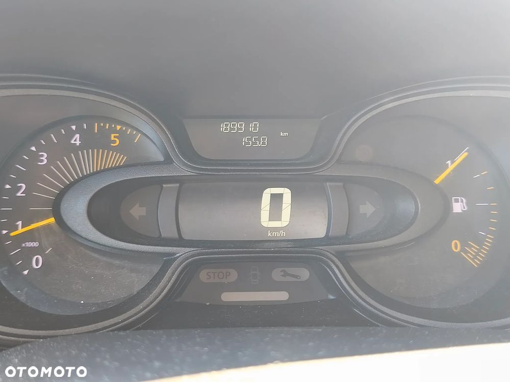 Renault Trafic - 15