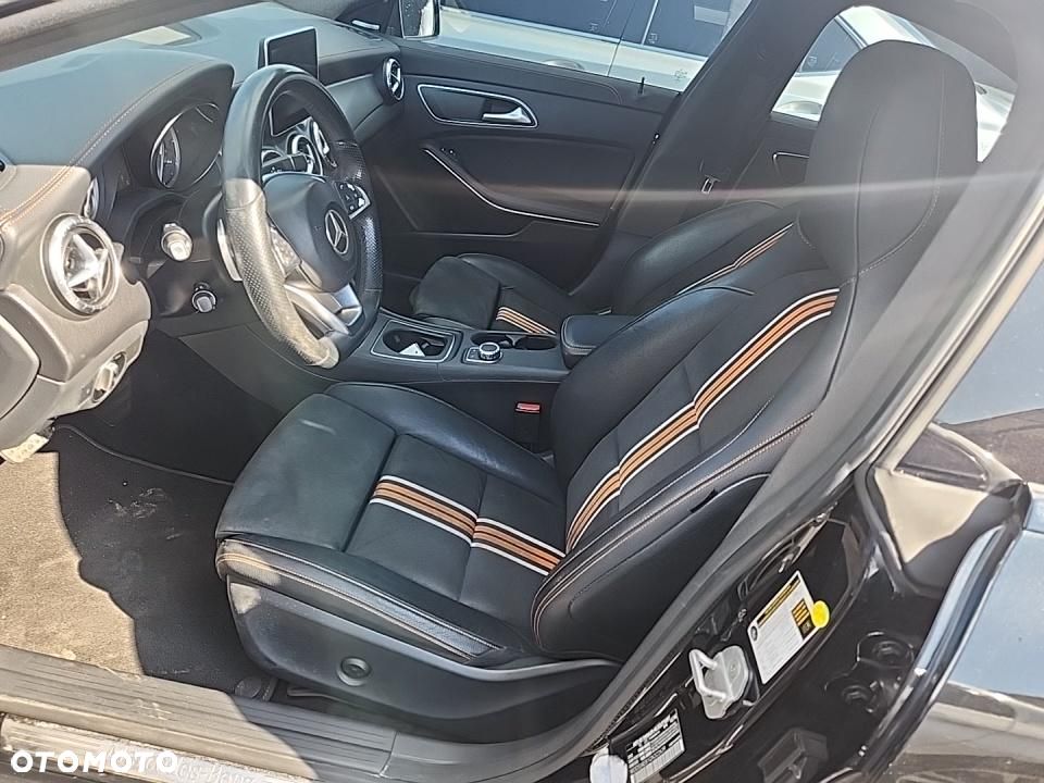 Mercedes-Benz CLA 250 4Matic 7G-DCT Sport - 7