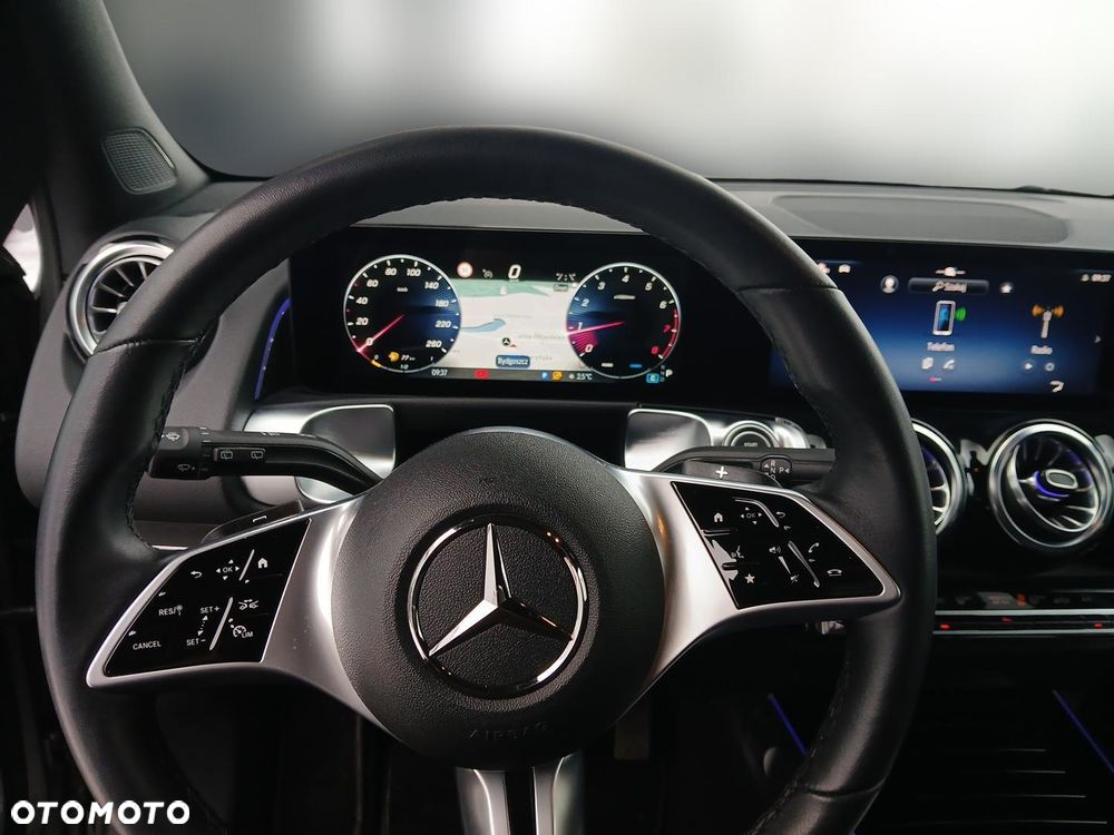 Mercedes-Benz GLB 200 Progressive 7G-DCT - 19