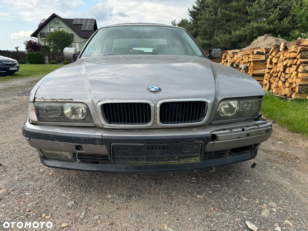 BMW Seria 7 728i L - 2