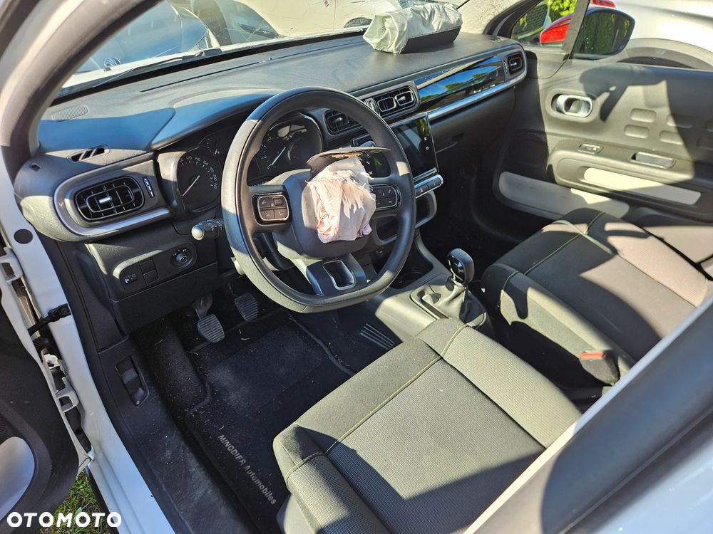 Citroën C3 1.2 PureTech Shine - 9