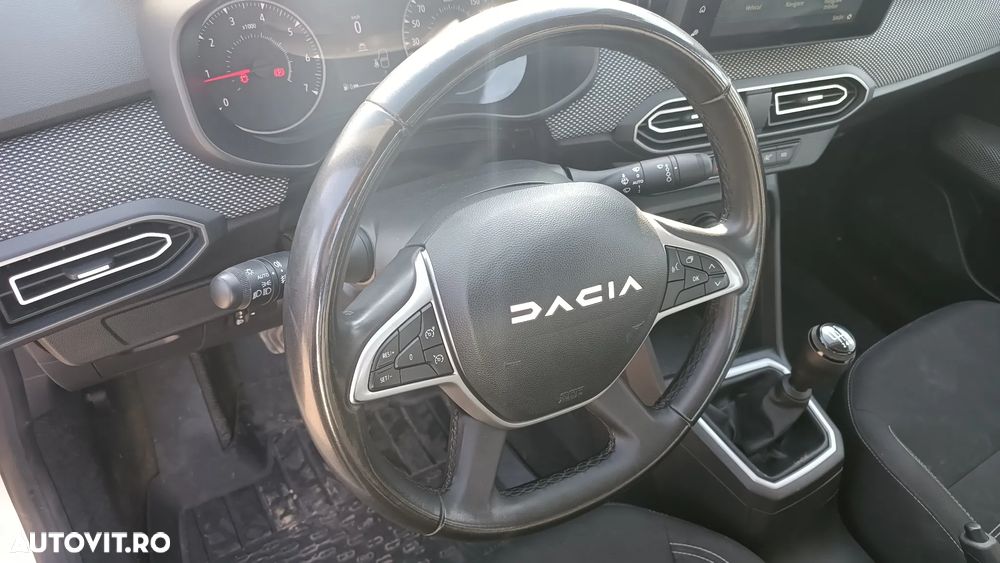 Dacia Logan TCe 90 MT6 Prestige - 11