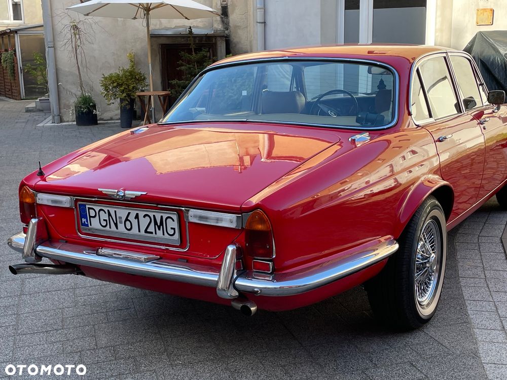 Jaguar XJ - 5