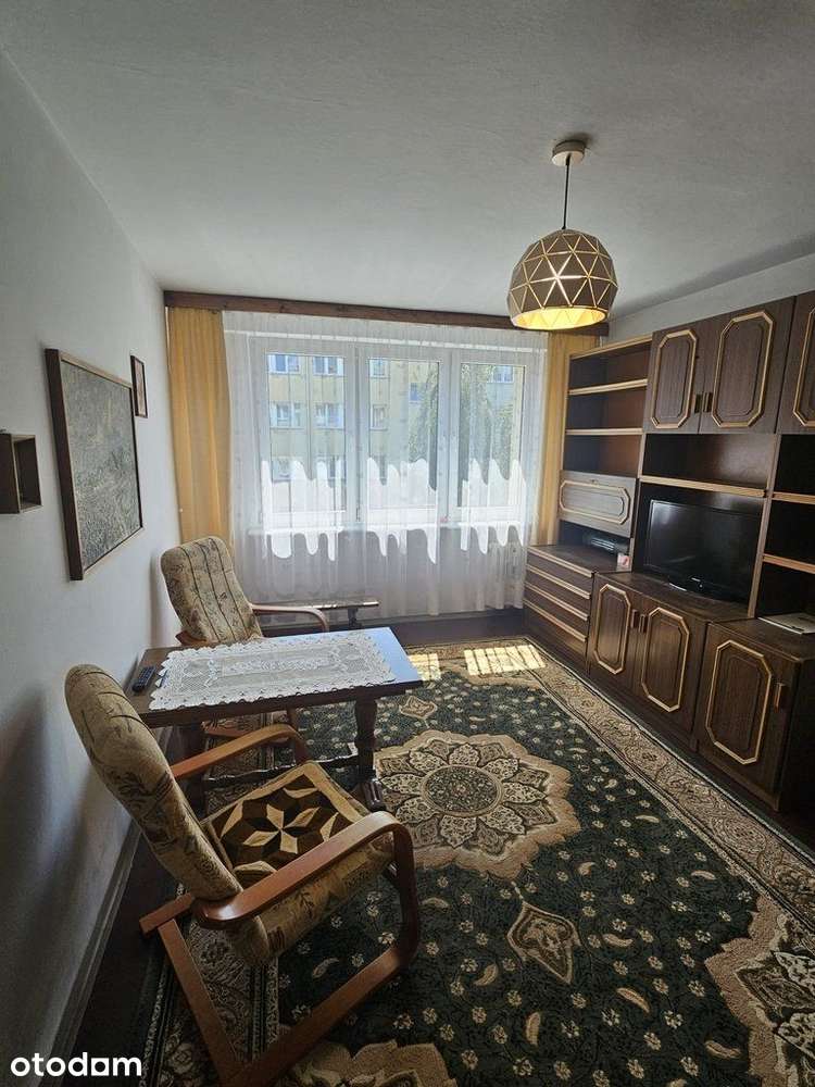 2 pokoje w niskim bloku