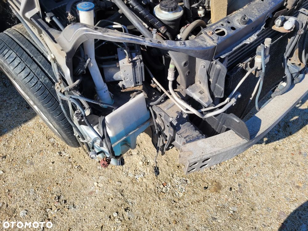 Pas przedni kompletny wzmocnienie chłodnice Toyota Corolla Verso II 2,2 D-CAT 130kW 177KM 2008r 1G3 - 3