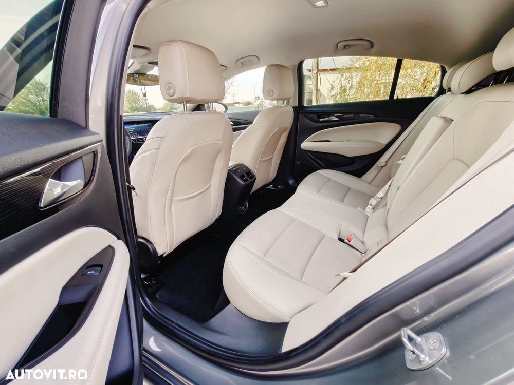 Opel Insignia - 8