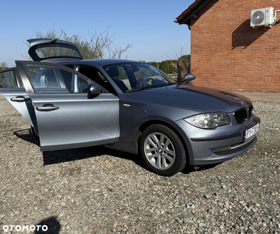BMW Seria 1 - 15