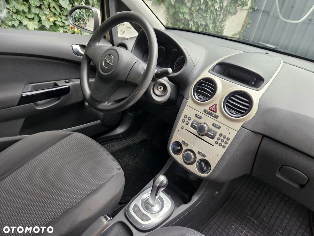 Opel Corsa - 12