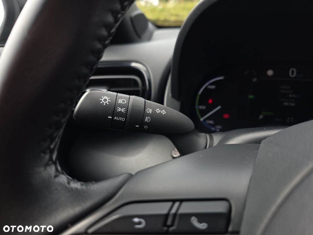 Toyota Yaris Cross Hybrid 1.5 Comfort - 28