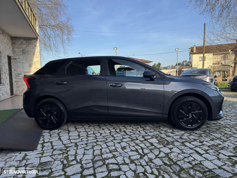 MG MG4 51 kWh Standard - 5