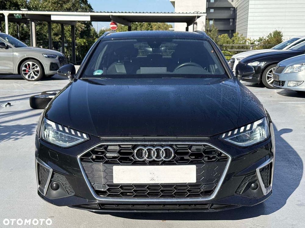 Audi A4 - 1