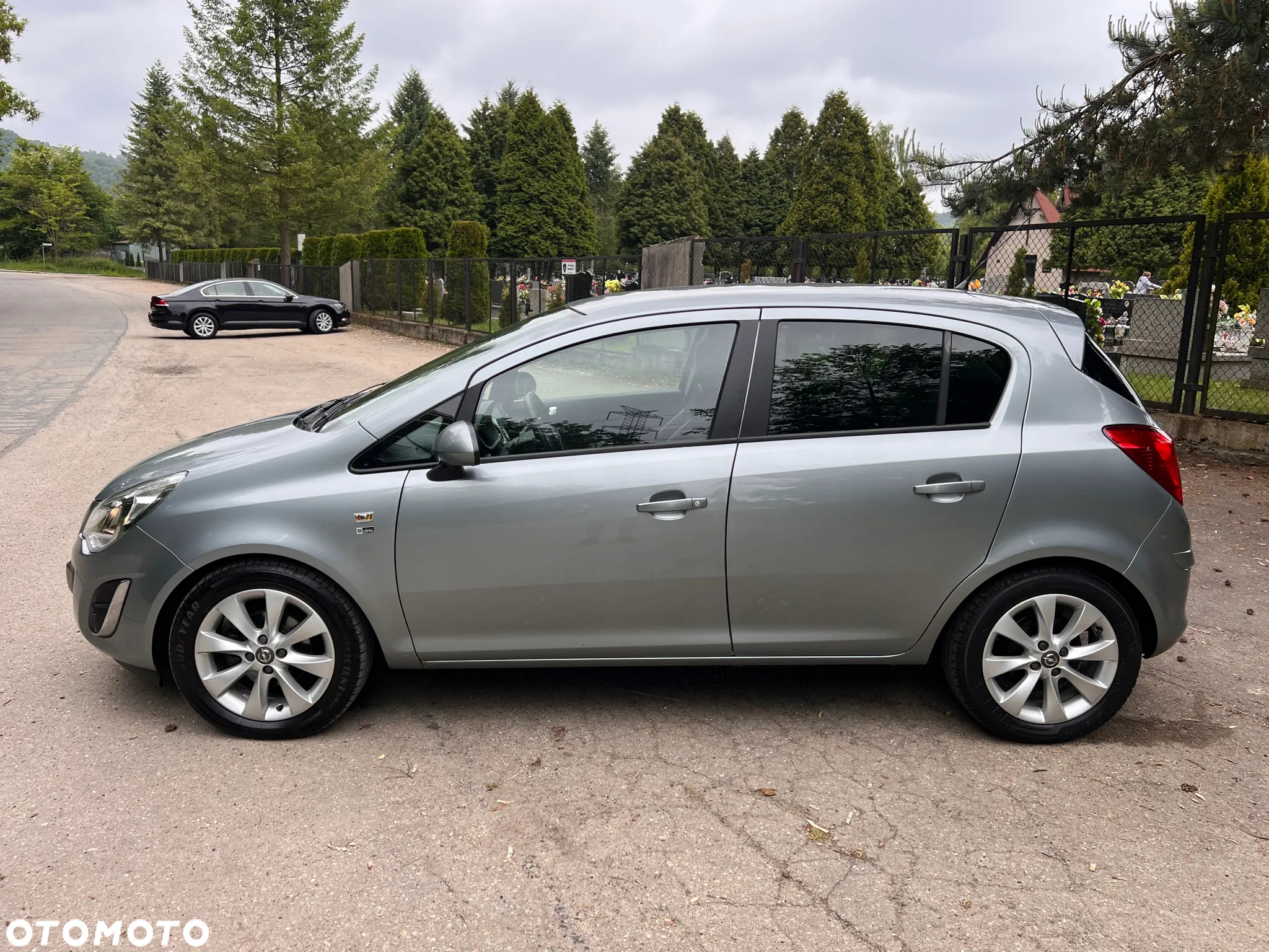 Opel Corsa 1.4 16V Cosmo - 5