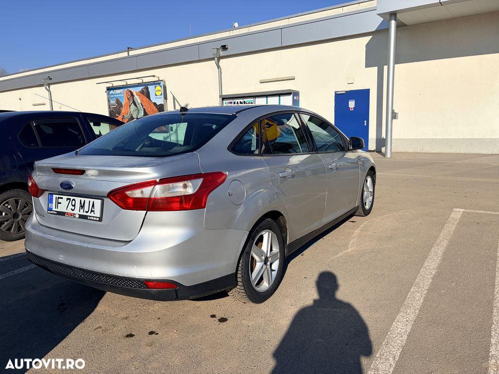 Ford Focus 1.6 TDCi DPF Trend - 6