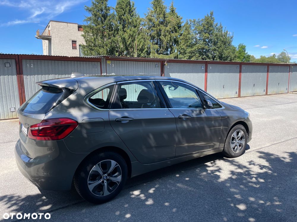 BMW Seria 2 218i - 12