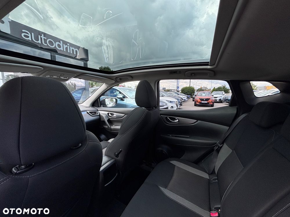 Nissan Qashqai 1.3 DIG-T N-Connecta - 34
