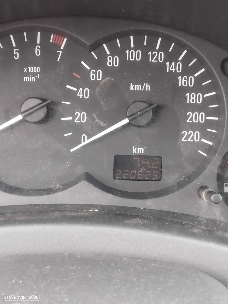 Opel Corsa 1.2 16V City - 2