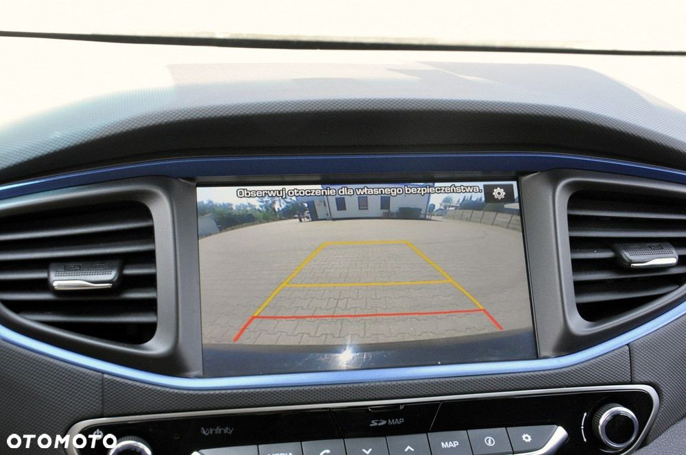 Hyundai IONIQ - 37
