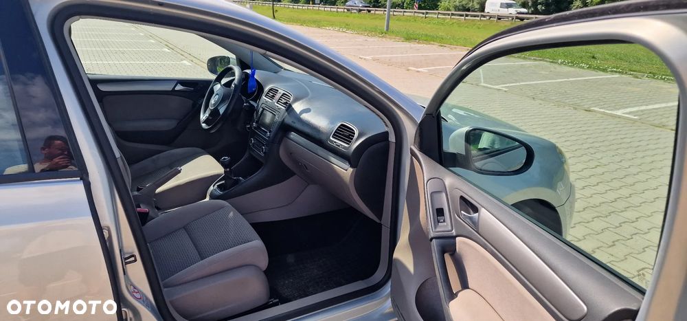 Volkswagen Golf 1.4 MATCH - 9