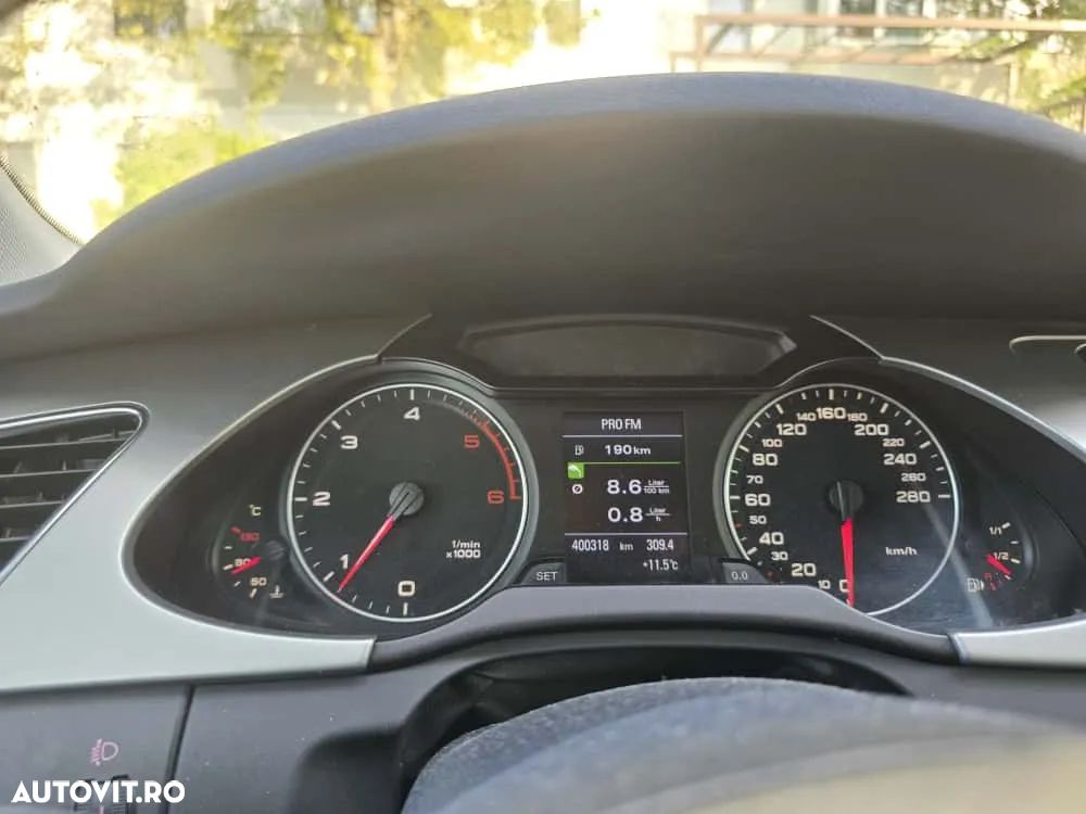 Audi A4 2.0 TDI B8 - 10