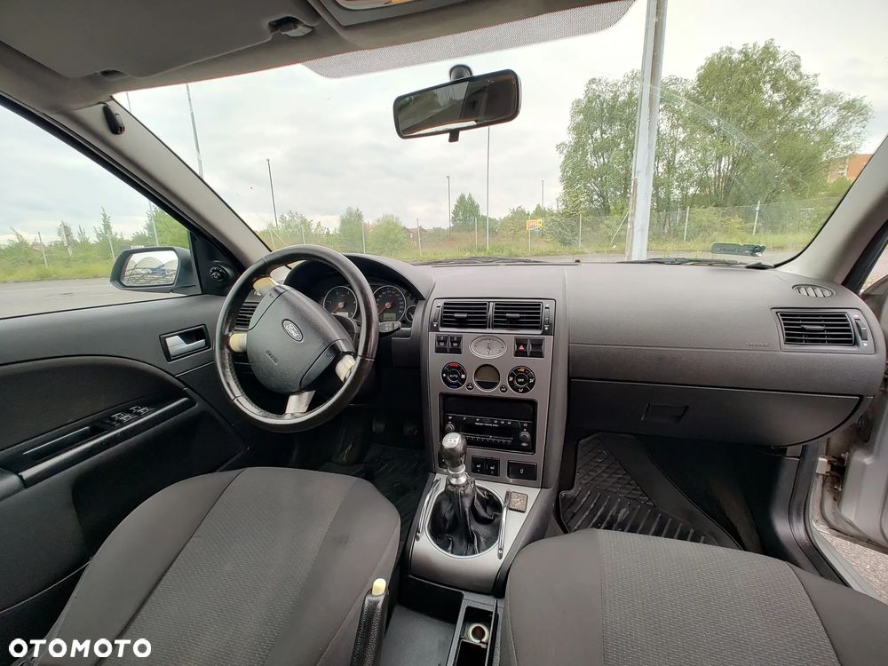 Ford Mondeo 2.0 TDCI DPF Trend - 15