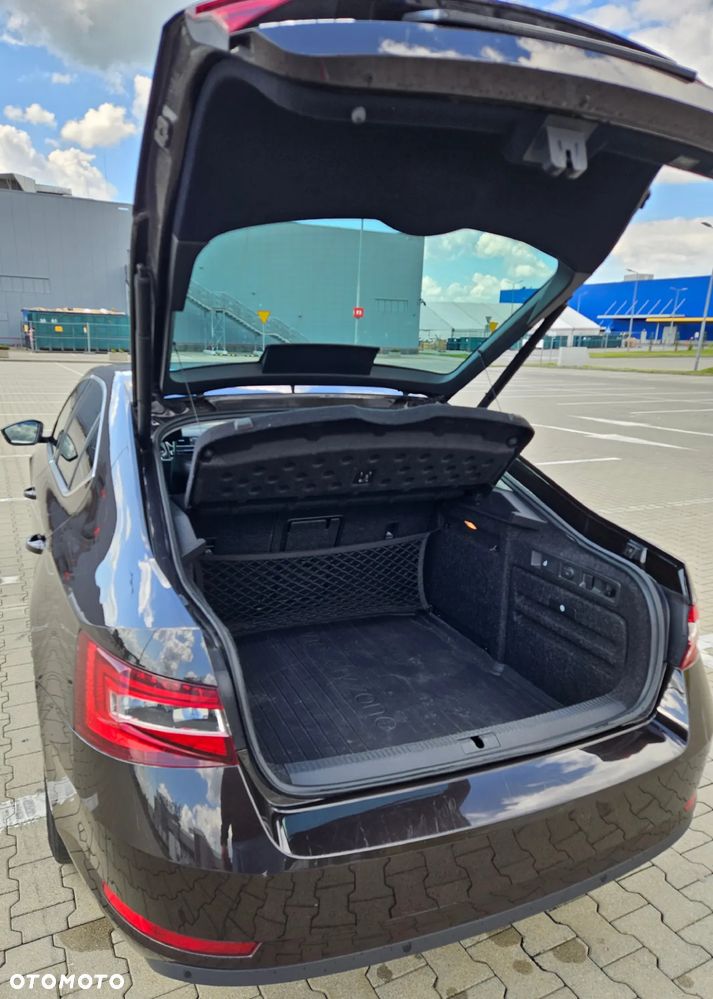 Skoda Superb 2.0 TDI L&K DSG - 7