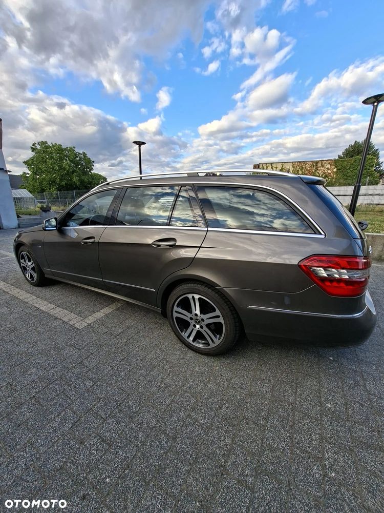 Mercedes-Benz Klasa E 350 CDI BlueEff Avantgarde - 5
