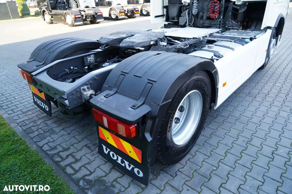Volvo FH 460 / PNEURI 100% / IMPORTATE / KILOMETRAGE MICĂ / DUPĂ CONTRACTUL DE SERVICE - 15