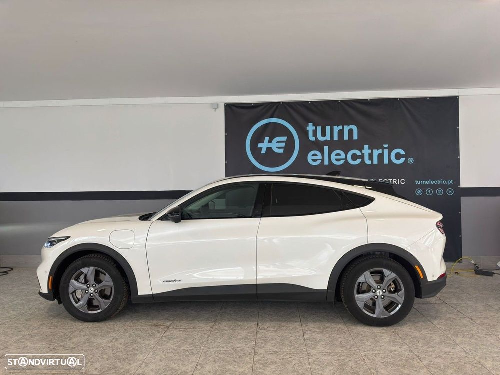 Ford Mustang Mach-E 75.7 kWh Base - 1