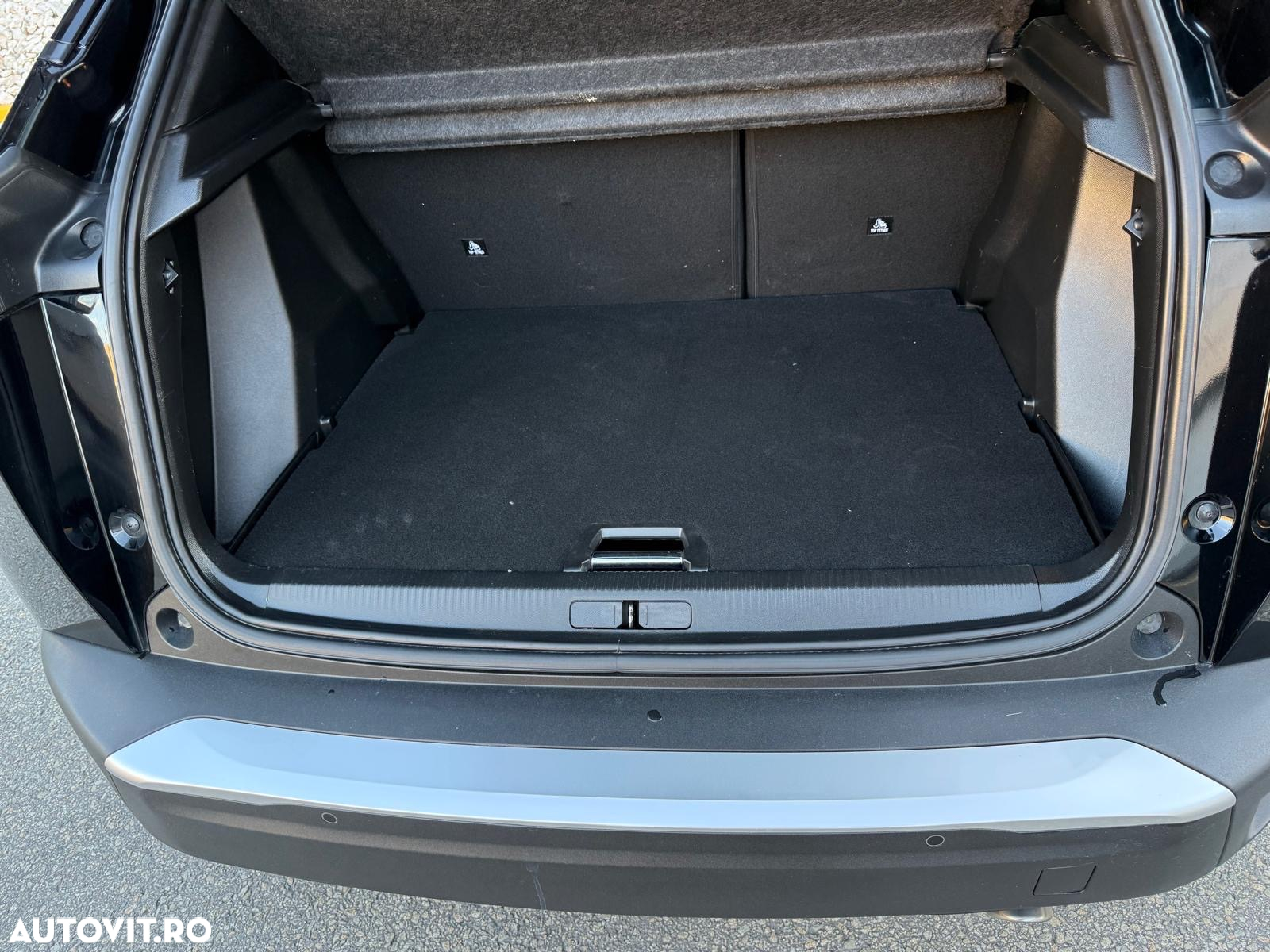 Peugeot 2008 1.5 BlueHDI 130 S&S EAT8 GT - 22