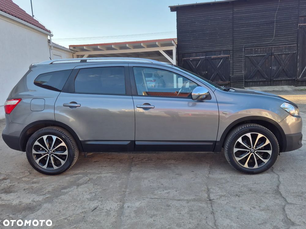 Nissan Qashqai+2 - 10