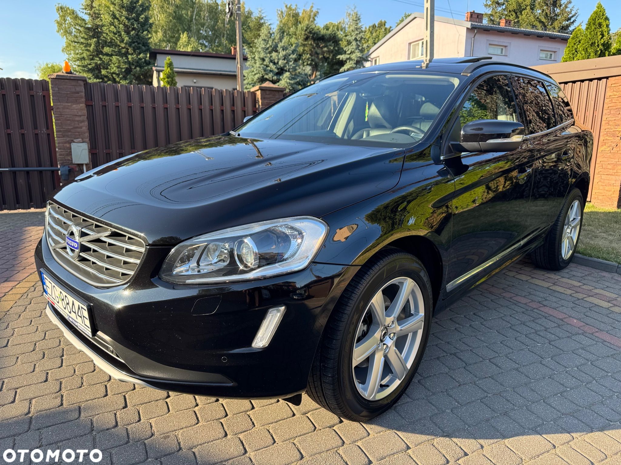 Volvo XC 60 D4 AWD Momentum - 1