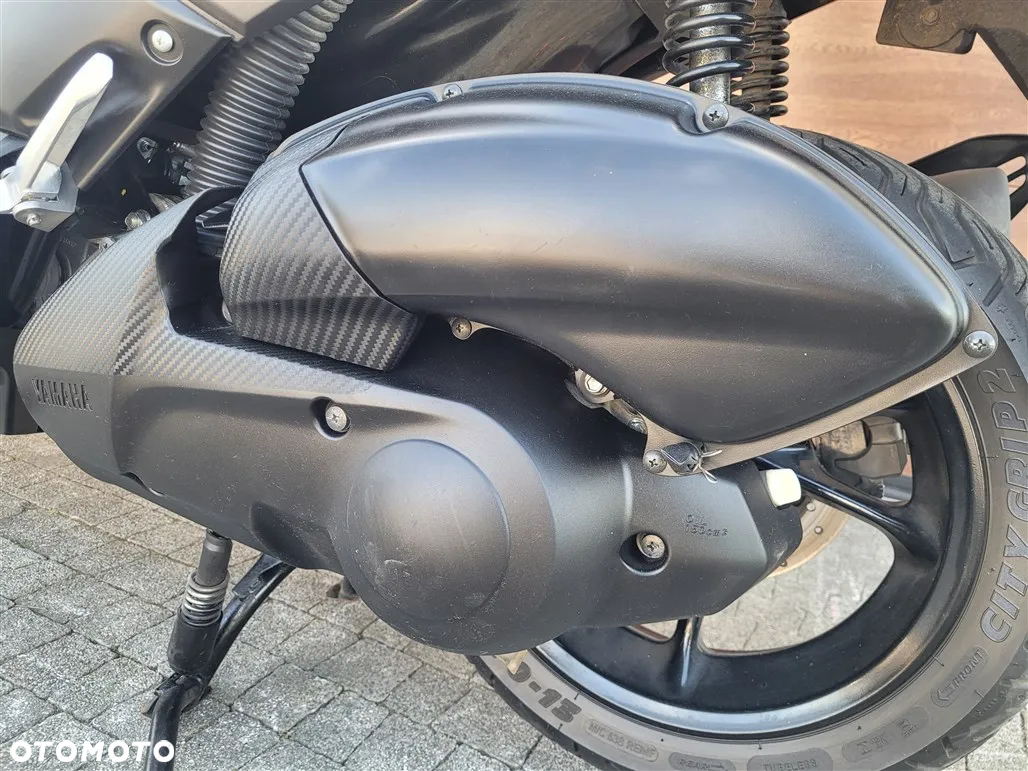 Yamaha NMAX - 24