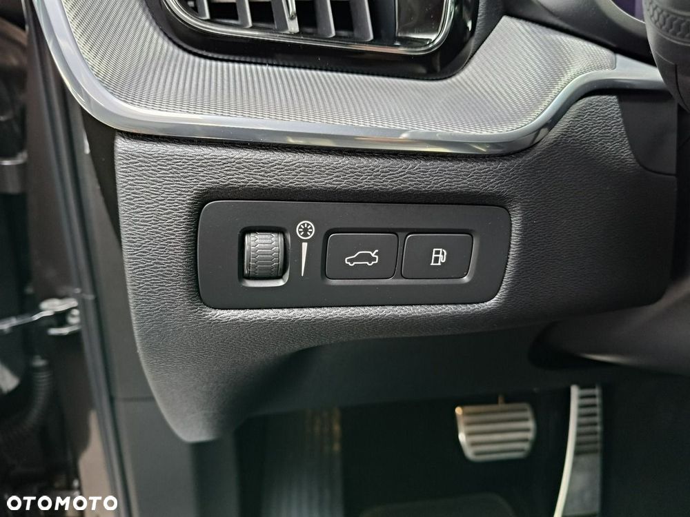 Volvo XC 60 - 25