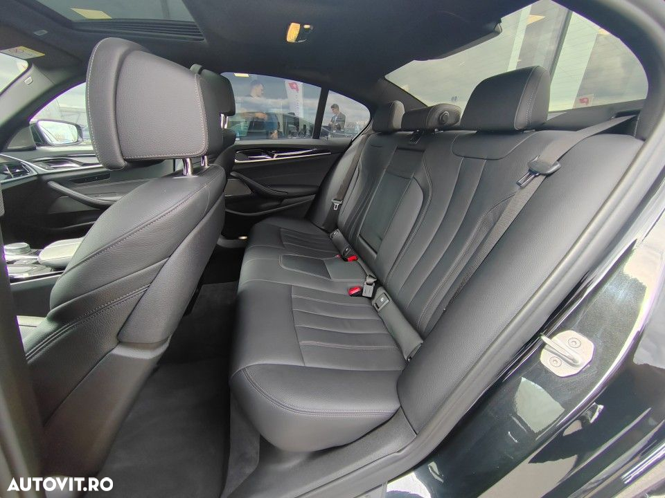 BMW Seria 5 530d xDrive AT - 14