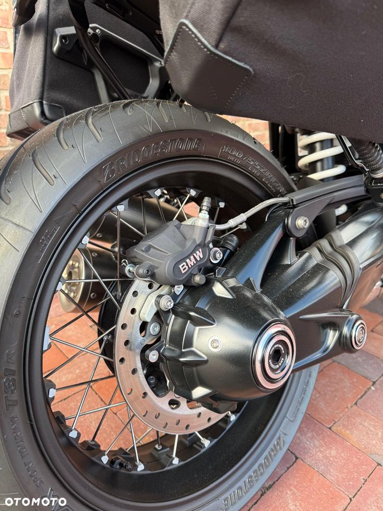 BMW R - 9