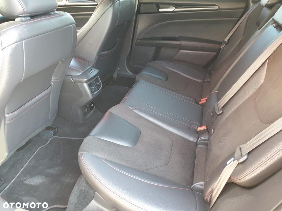 Ford Mondeo - 34