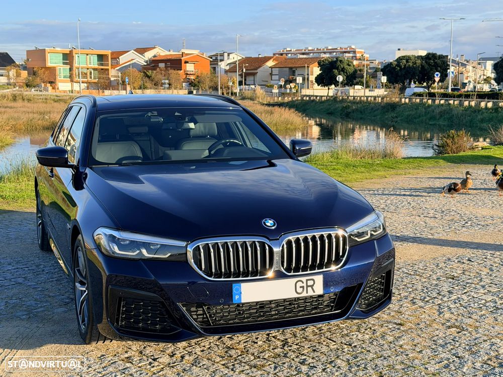 BMW 530 e Pack Desportivo M - 24