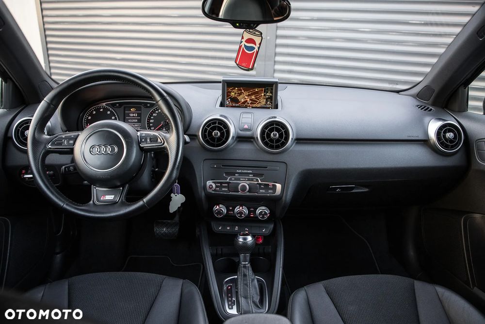 Audi A1 3-drzwiowe 1.4 TFSI S tronic S line edition m S line Sportpaket - 24